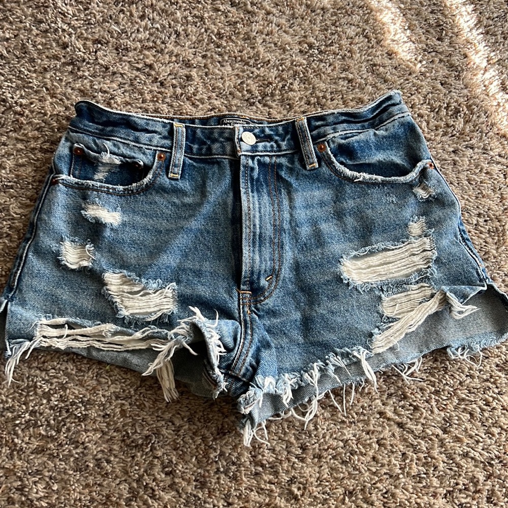 Abercrombie & Fitch jean shorts size 6